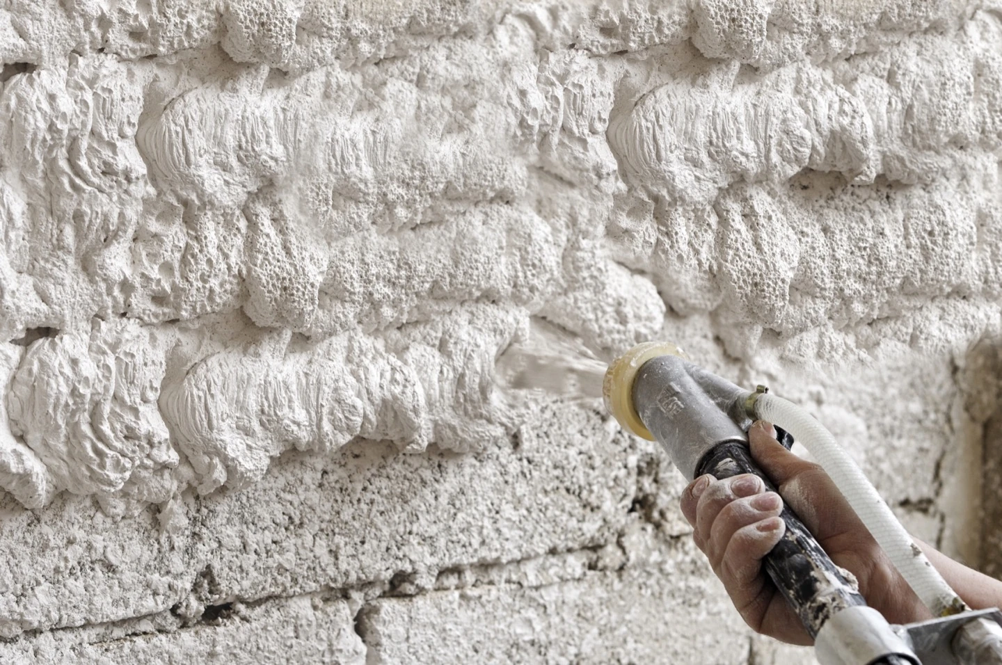 Machine plaster application